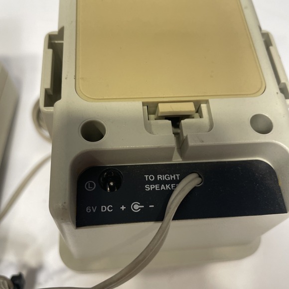 Labtec CS-180 Stereo Computer Speakers System - Picture 7 of 9